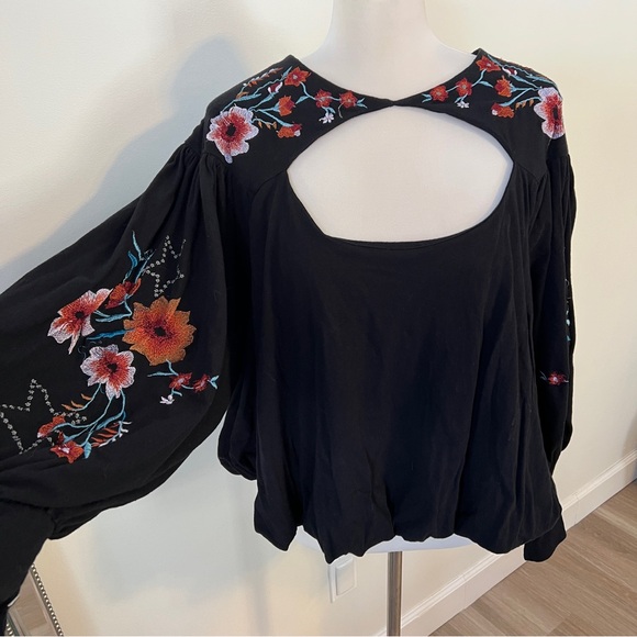 Free People Lita Embroidered Cutout Boho Blouse Black Large top long sleeve - Picture 2 of 9